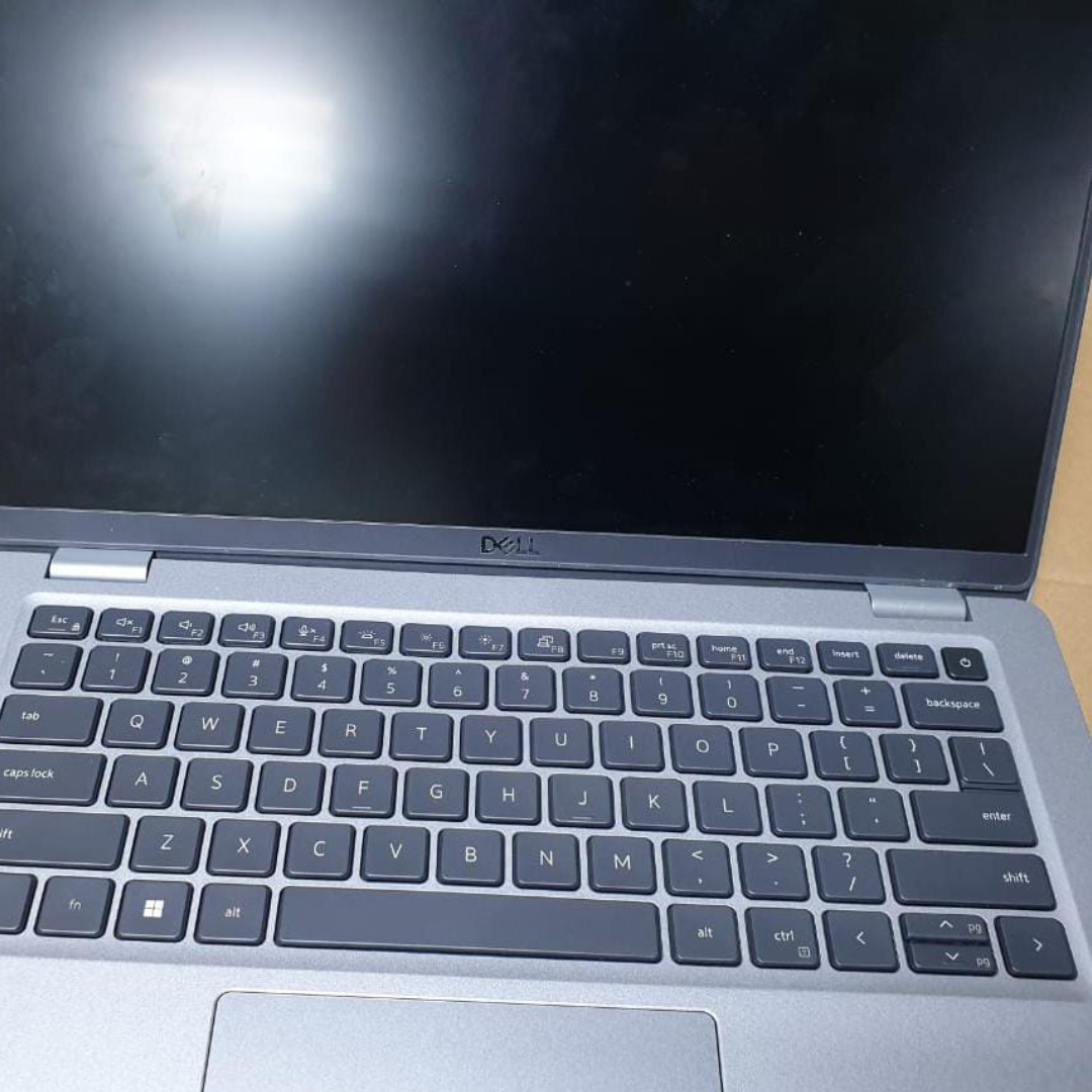 Dell Latitude 5420 14 Touchscreen Laptop, Intel Core i5 1200U 2.8Ghz, 16GB DDR4, 256GB M.2 SSD, QHD - Image 1