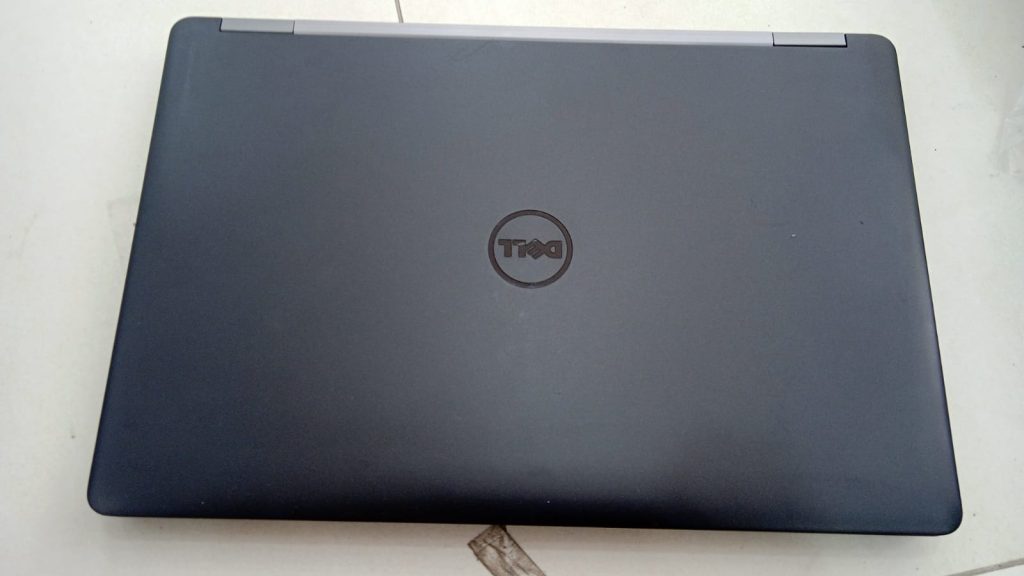 Dell Inspiron 5570 Intel Core i5 8th Gen 15.6″ (39.62cms) FHD Laptop (8GB/2TB HDD/Windows 10/MS Office/2GB Graphics/Black/2.5kg/Without DVD)