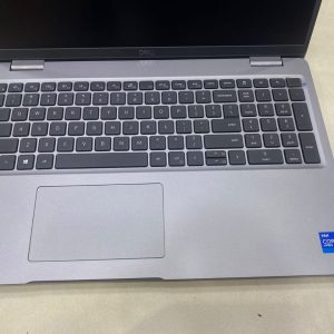 Dell PRM5520HN0C2 Precision 5520 Mobile Workstation with Intel i7-7820HQ, 16GB 512GB SSD, 15.6″ - Image 1