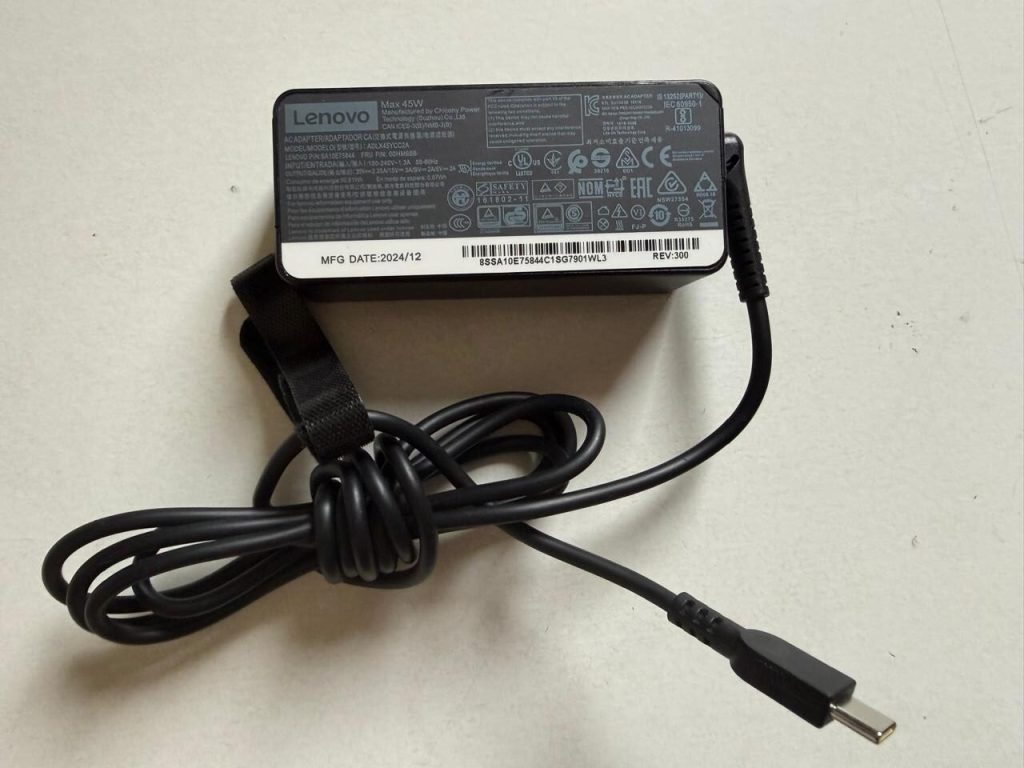 Lenovo 45W adapter